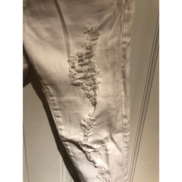 White ripped pants - Picture 4 of 5